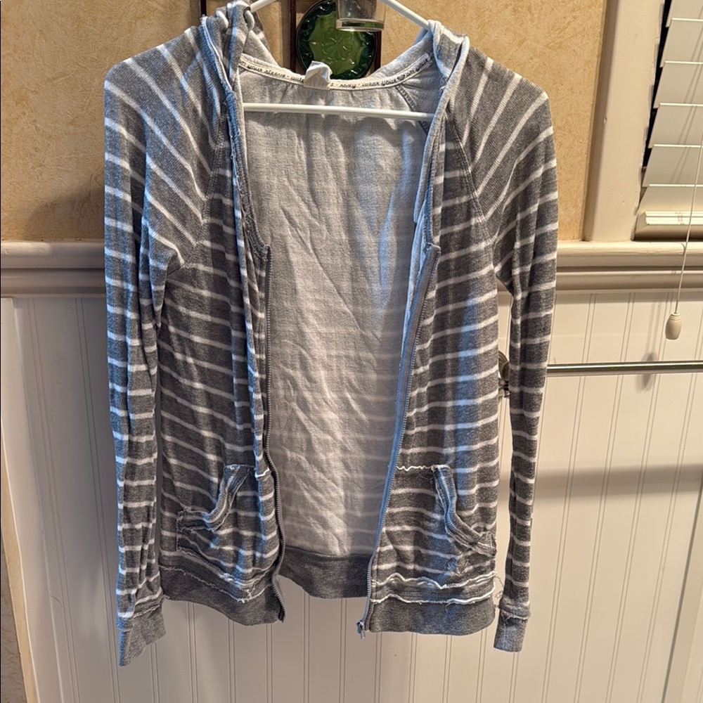 Roxy Heather Gray Top